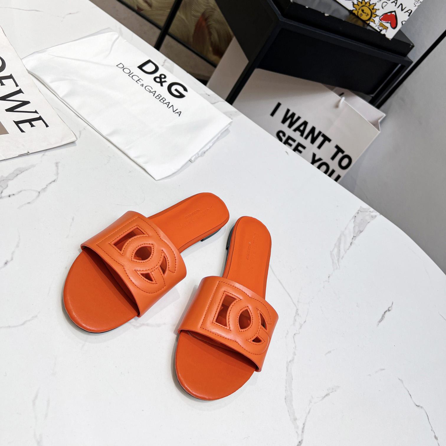 Dolce & Gabbana Calfskin Slides With DG Logo - EUR FASHION