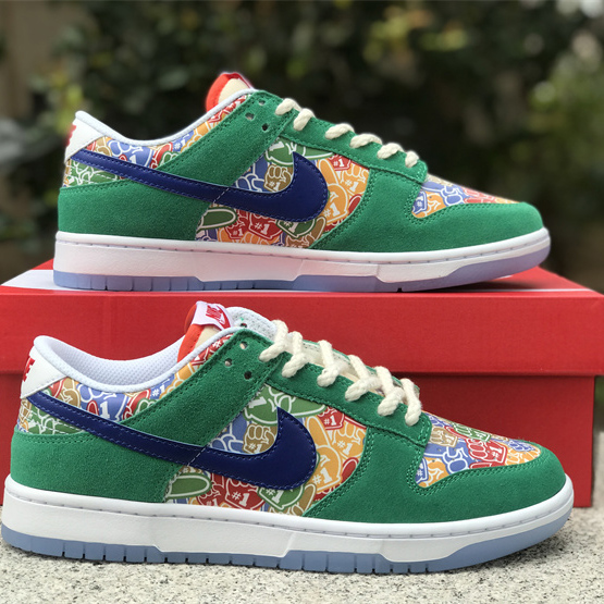 Nike Dunk Low “Foam Finger” Sneaker       DZ5184-300 - EUR FASHION