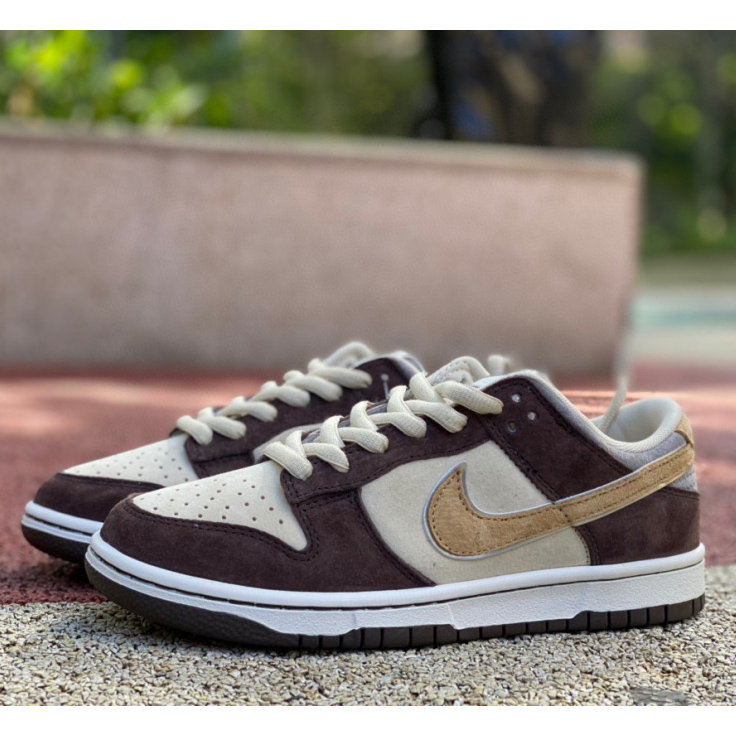 Tomo Katsuhiro x Nike SB Dunk Low 