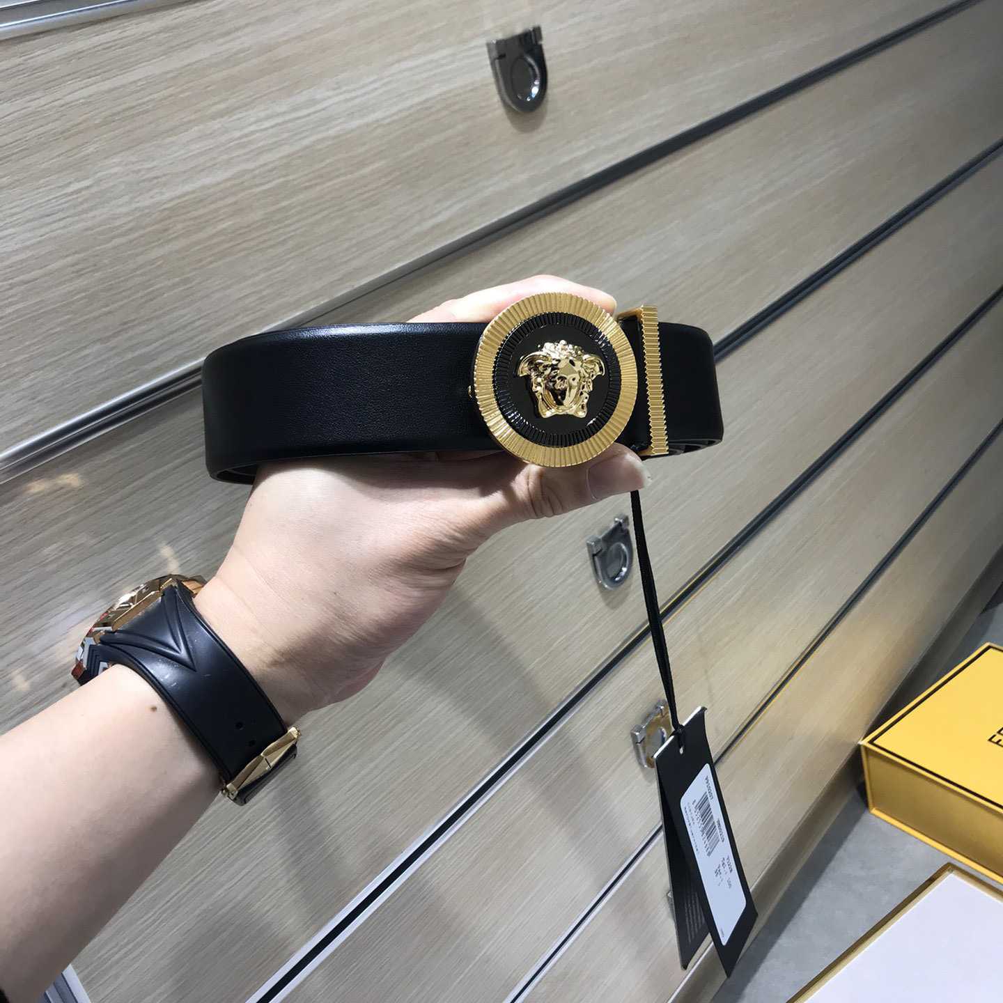 Versace Medusa Leathre Belt    38mm - EUR FASHION