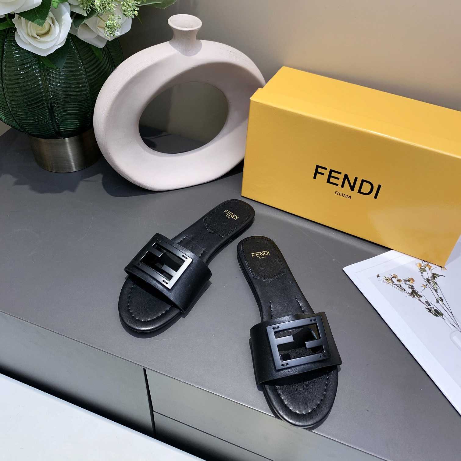 Fendi Signature Black Leather Slides - EUR FASHION