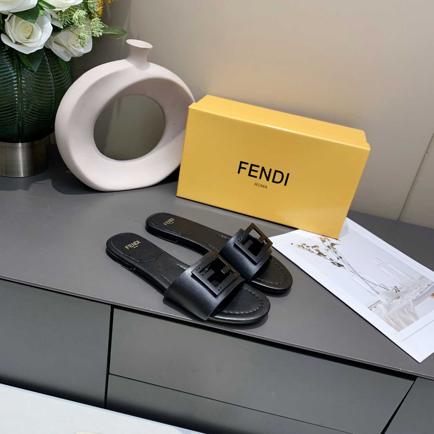 Fendi Signature Black Leather Slides - EUR FASHION