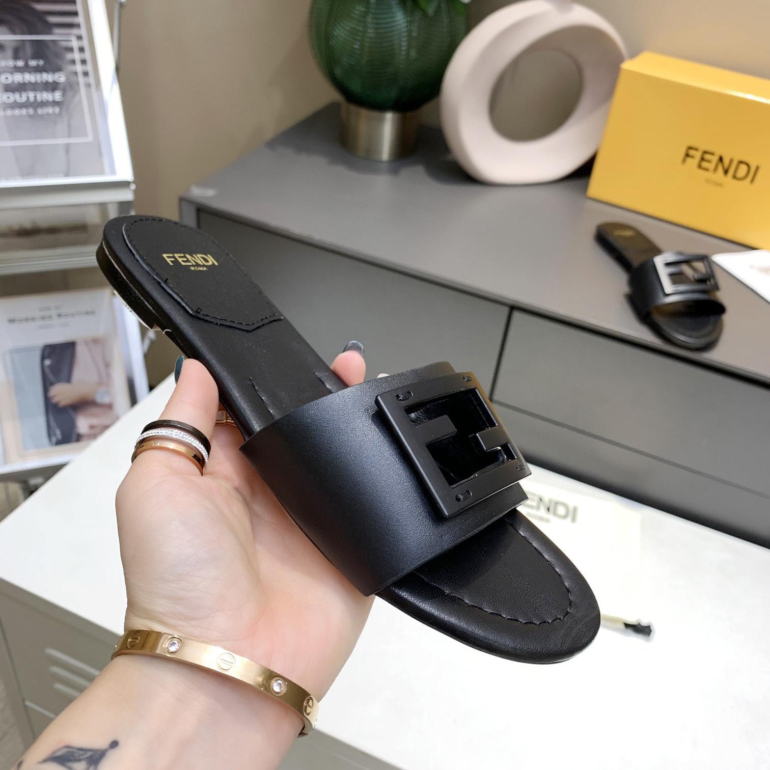 Fendi Signature Black Leather Slides - EUR FASHION