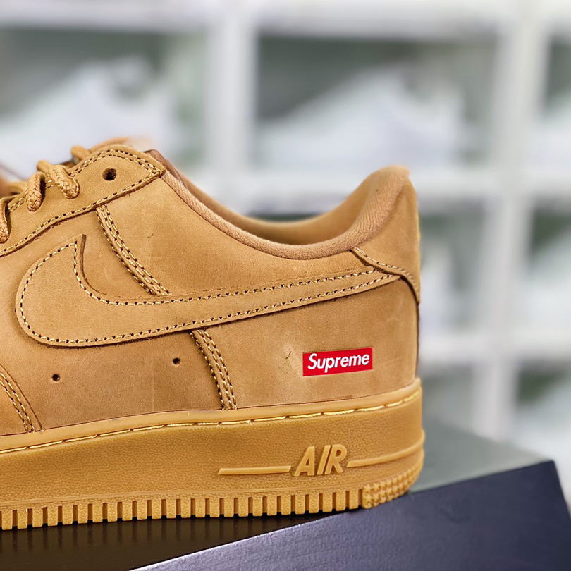 Supreme x Nike  Air Force 1 Low'07