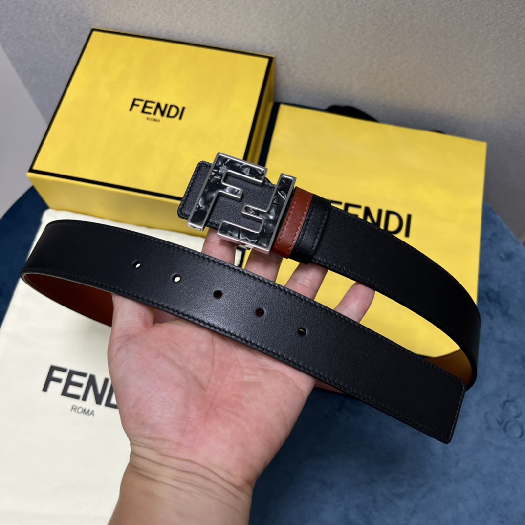 Fendi Bespoke Belt - EUR FASHION