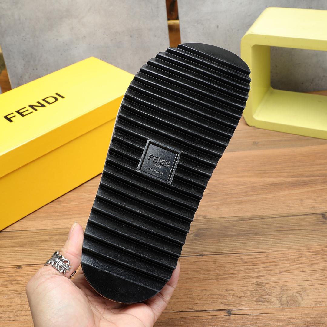 Fendi FF Logo Slides - EUR FASHION