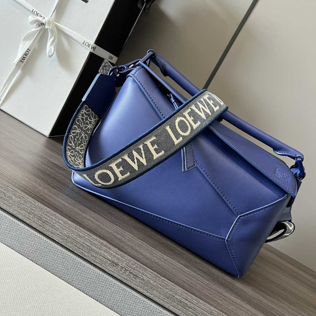 Loewe Small Puzzle Edge Bag In Satin Calfskin - EUR FASHION