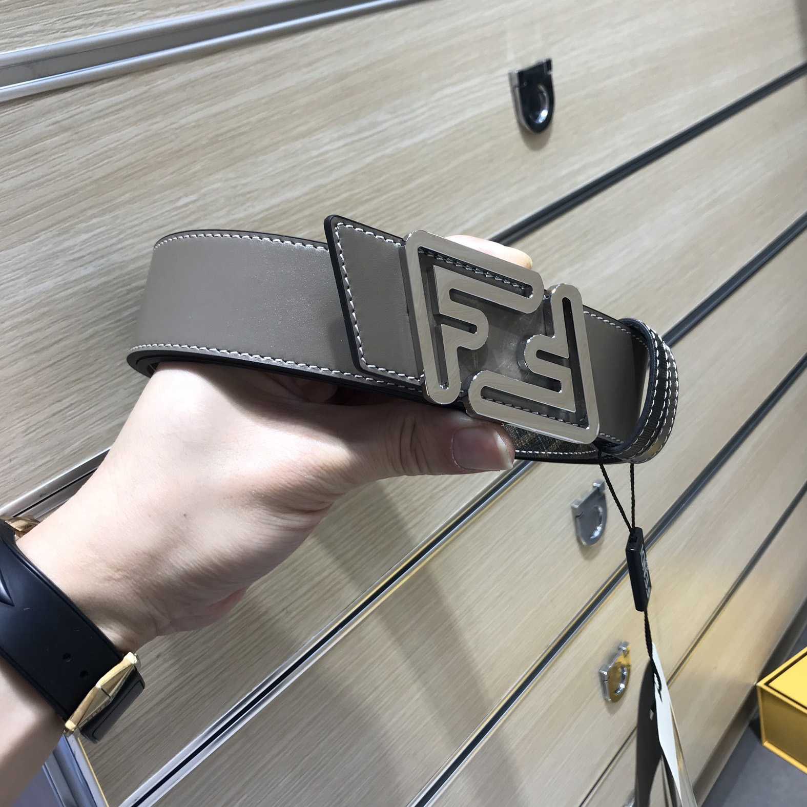 Fendi Leather Belt - EUR FASHION