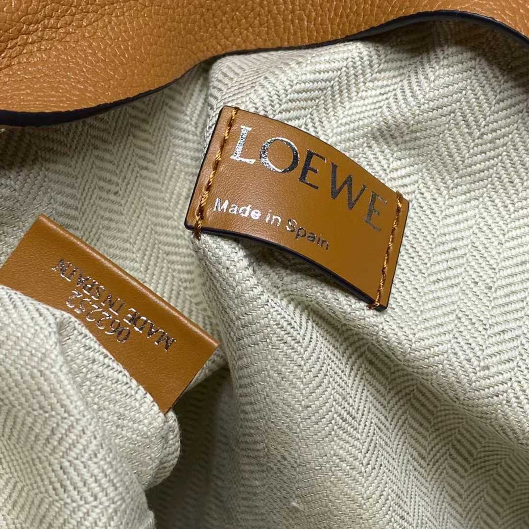 Loewe T Pouch In Grained Calfskin - EUR FASHION