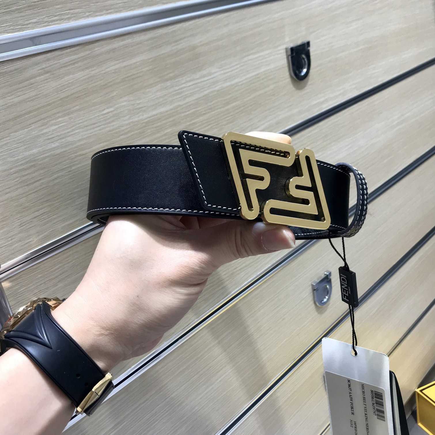 Fendi Black Leather Belt - EUR FASHION