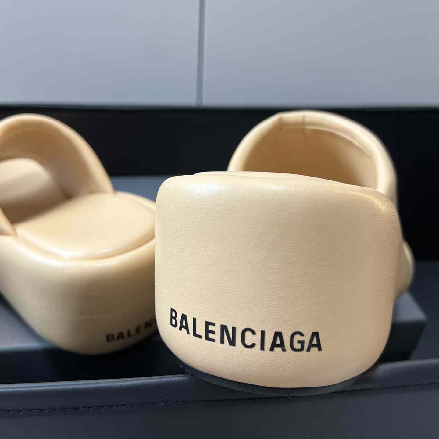 Balenciaga Rise Wedge Sandals - EUR FASHION