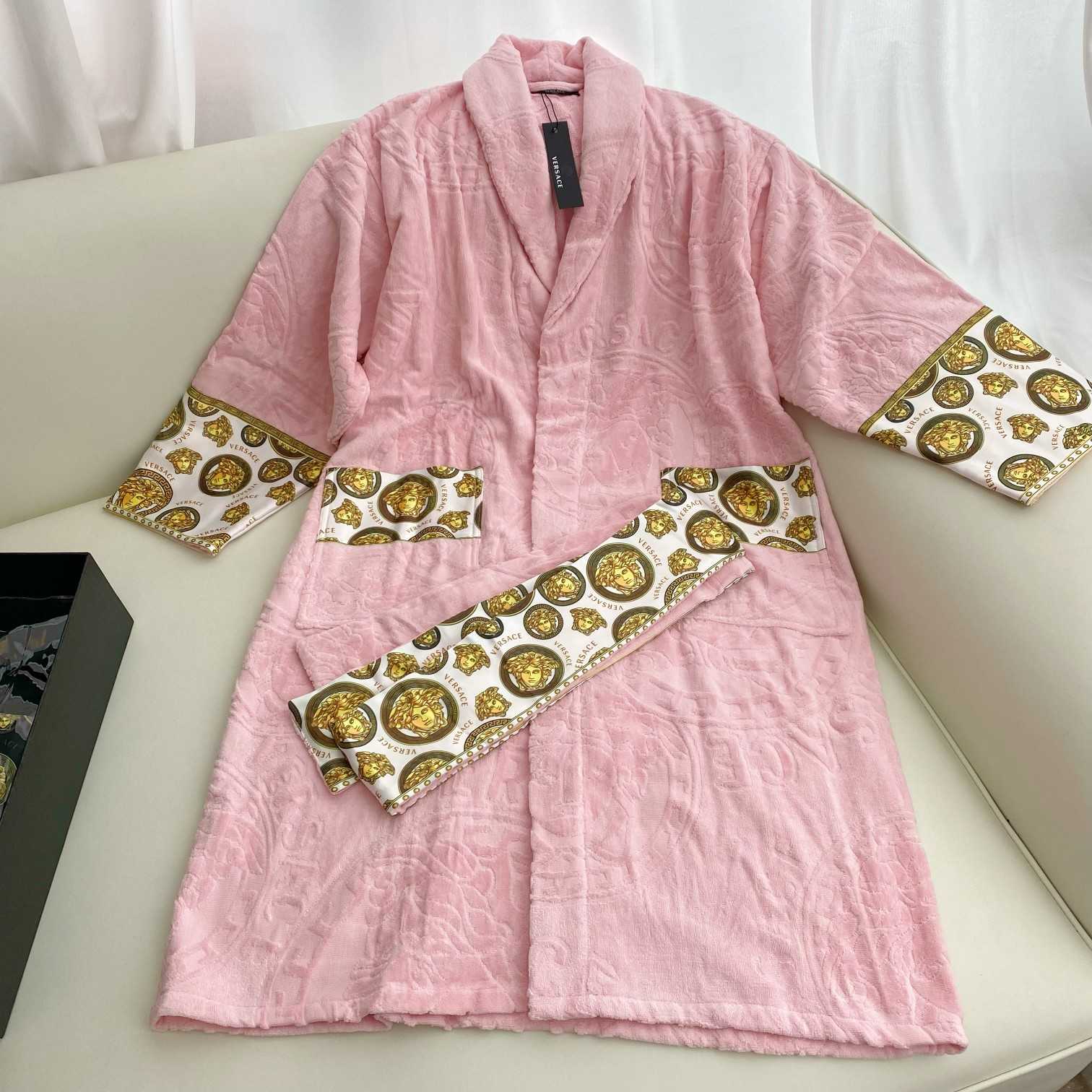 Versace Medusa Amplified Bathrobe(Uniform size) - EUR FASHION