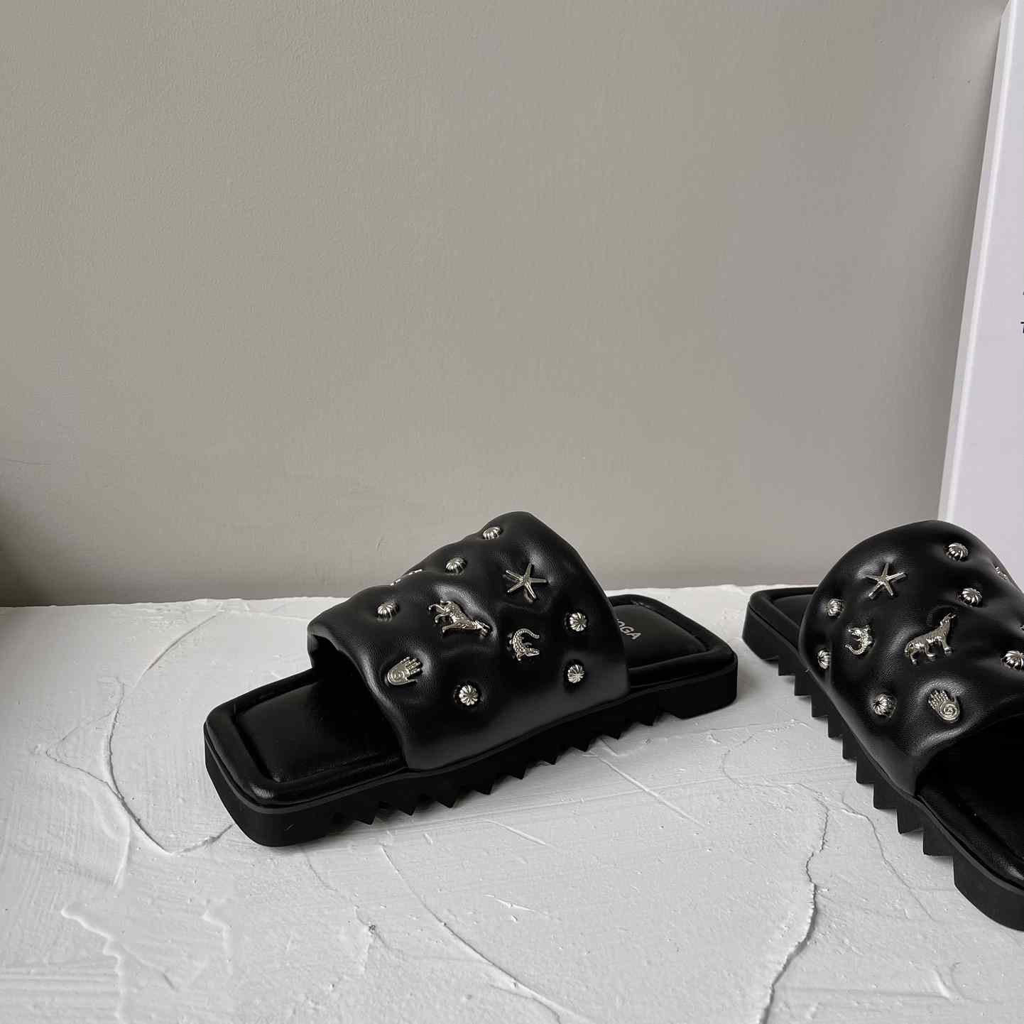 Toga Virilis Leather Slides - EUR FASHION