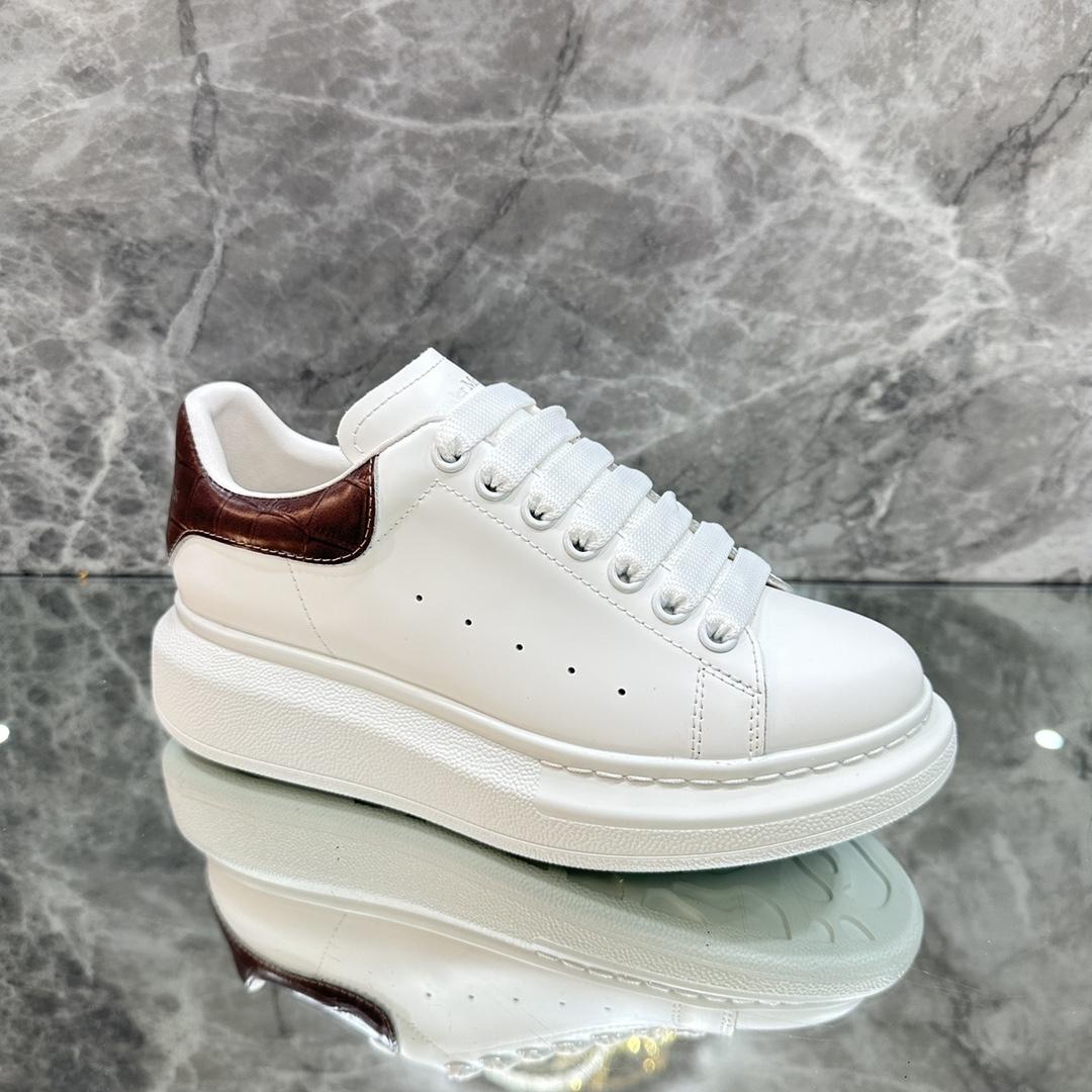 Alexander Mqueen Oversized Sneaker In White - EUR FASHION