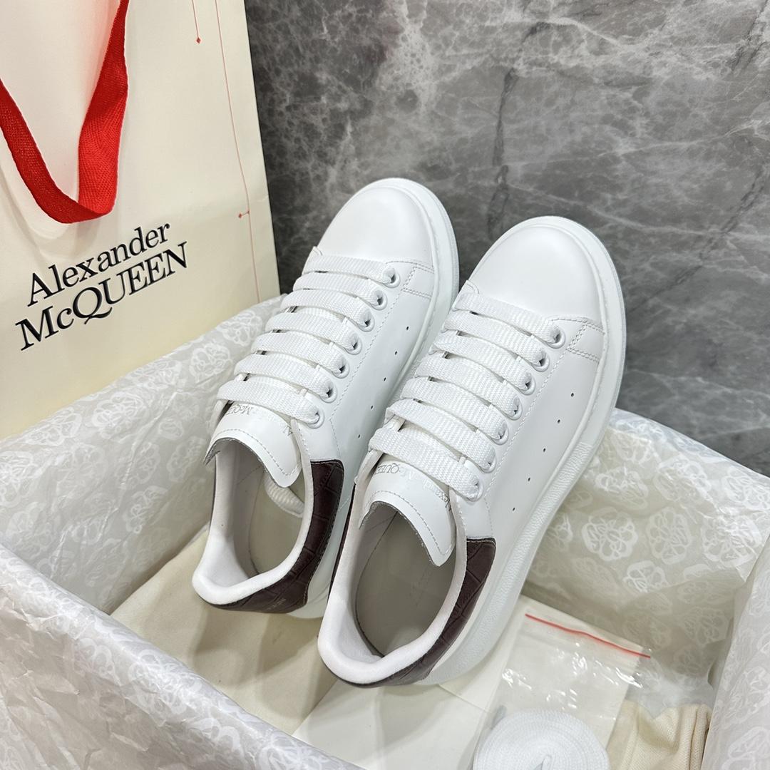 Alexander Mqueen Oversized Sneaker In White - EUR FASHION