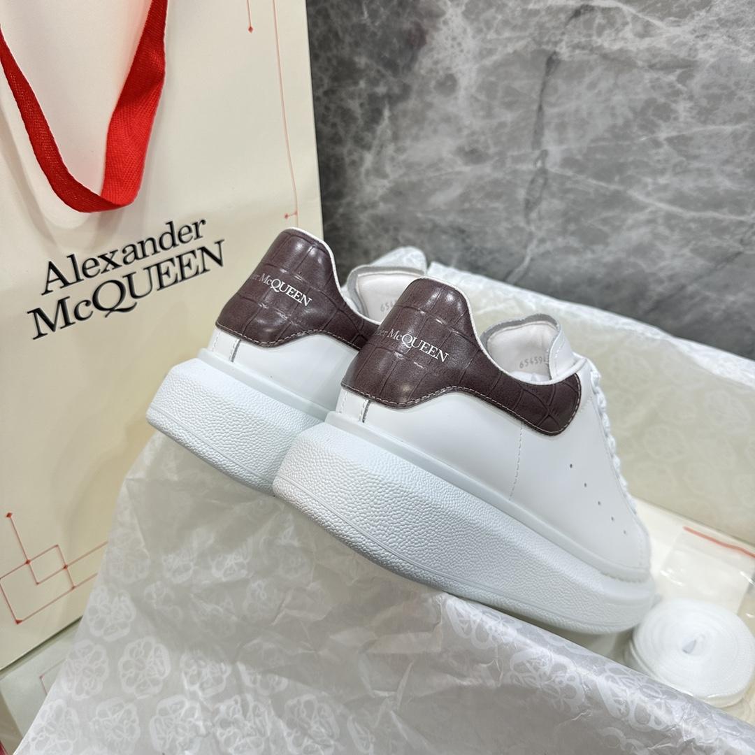 Alexander Mqueen Oversized Sneaker In White - EUR FASHION