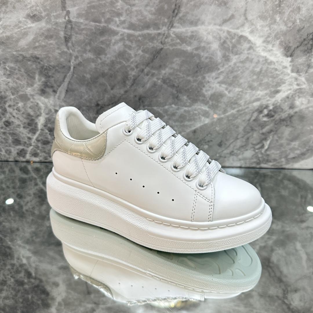 Alexander Mqueen Oversized Sneaker In White - EUR FASHION