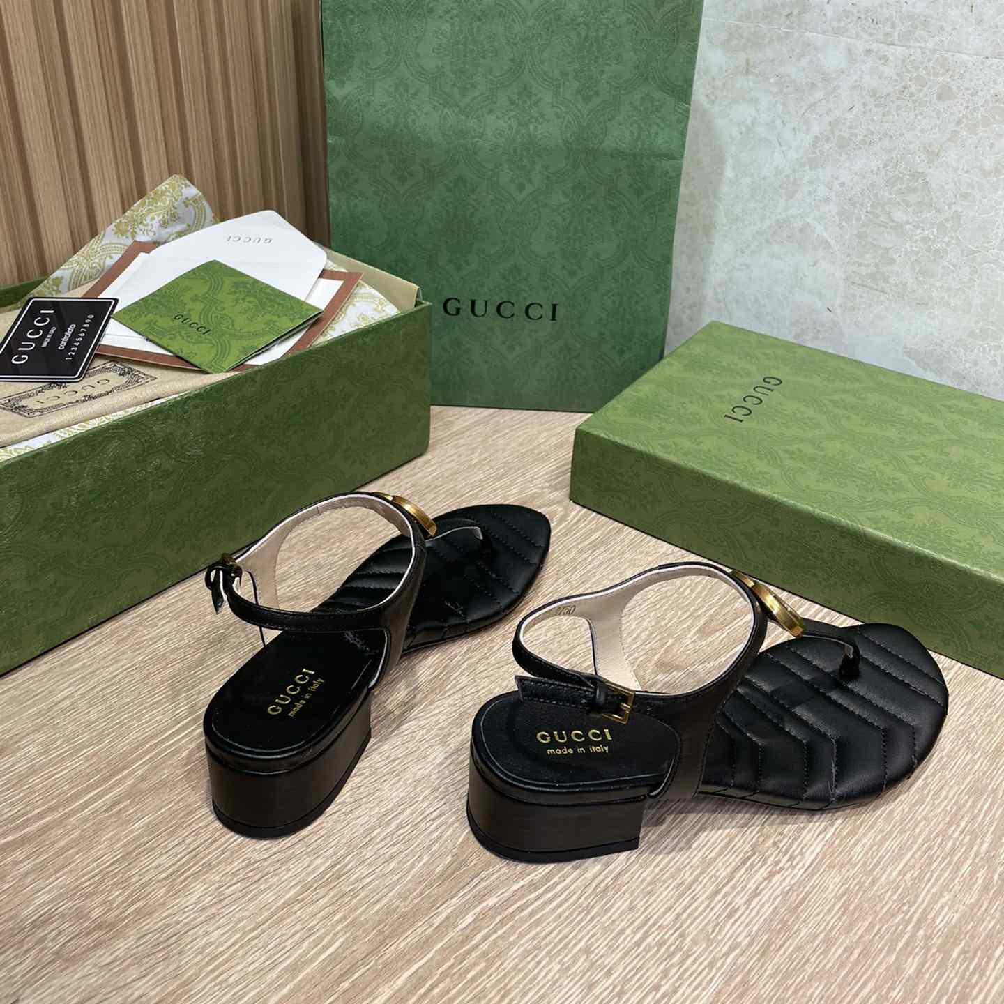 Gucci Women's Double G Sandal - EUR FASHION