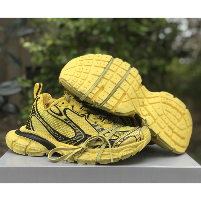 Balenciaga 3XL Trainers In Yellow - EUR FASHION