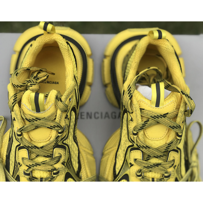 Balenciaga 3XL Trainers In Yellow - EUR FASHION