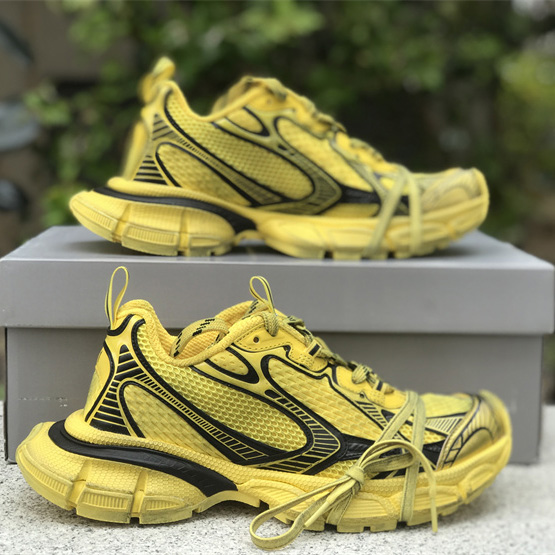 Balenciaga 3XL Trainers In Yellow - EUR FASHION