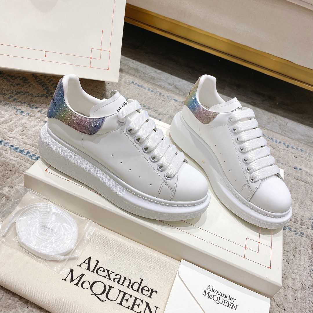 Alexander Mqueen Oversized Sneaker In White - EUR FASHION