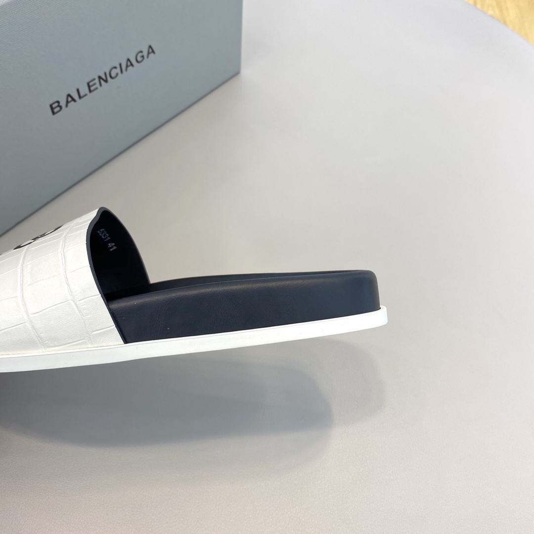 Balenciaga Pool Slide Sandal  - EUR FASHION