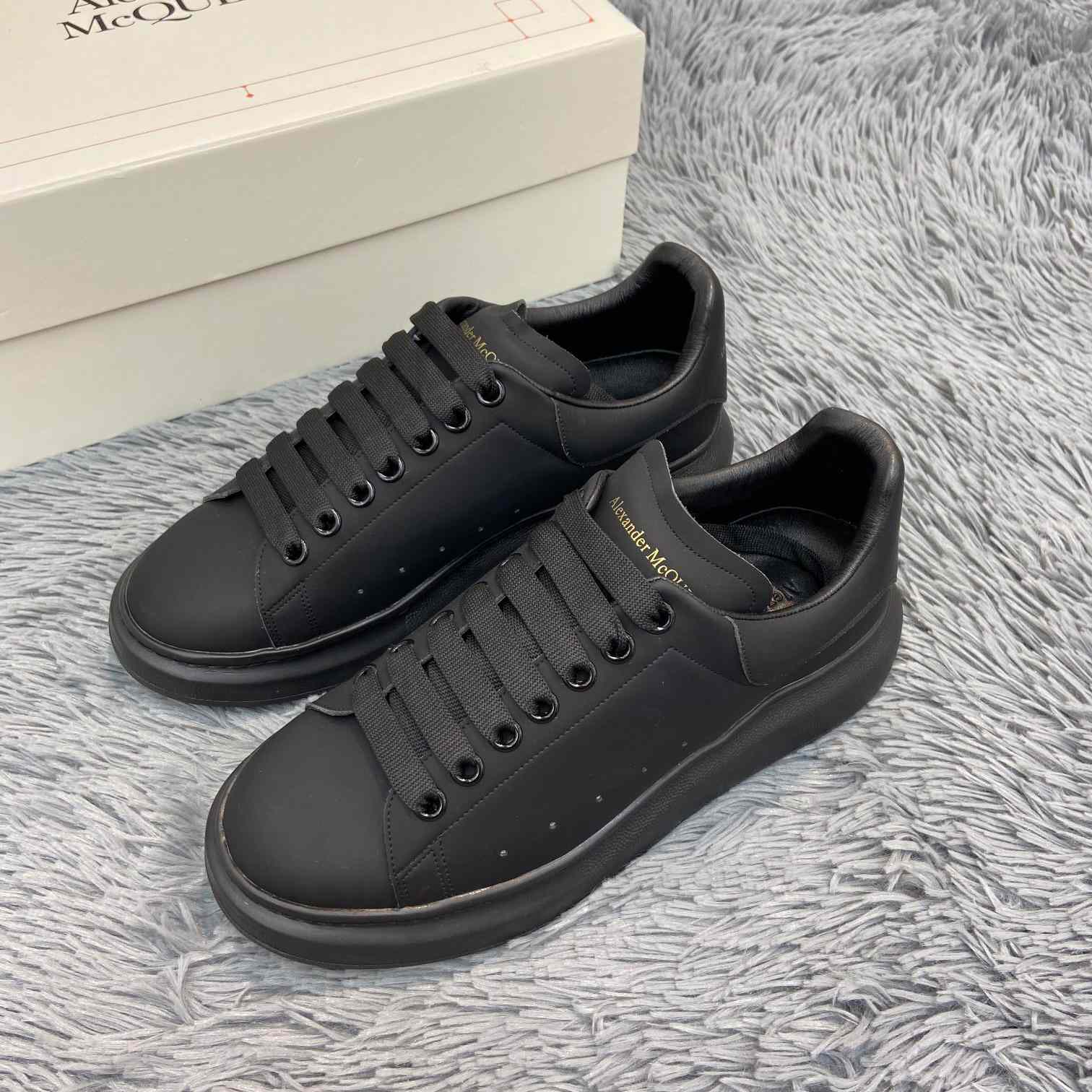 Alexander Mqueen Oversized Sneaker In Black - EUR FASHION