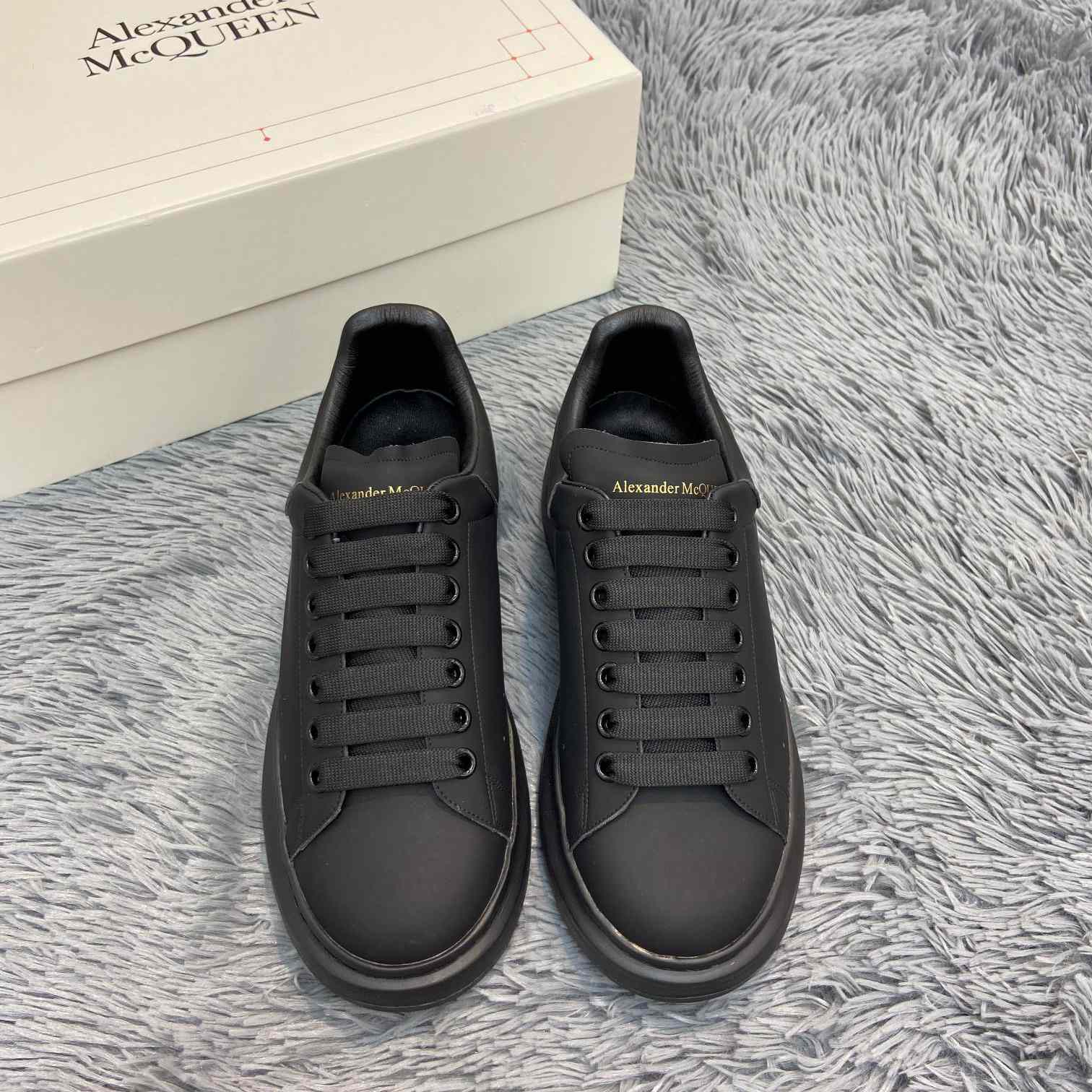 Alexander Mqueen Oversized Sneaker In Black - EUR FASHION