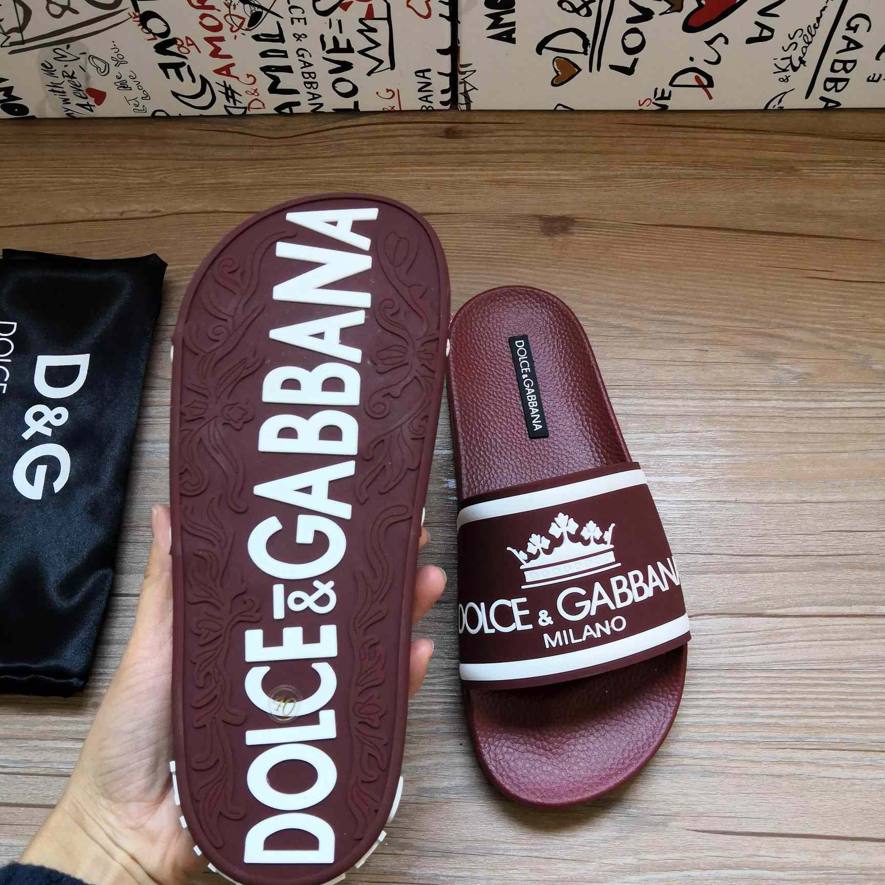 Dolce & Gabbana Logo Slides - EUR FASHION