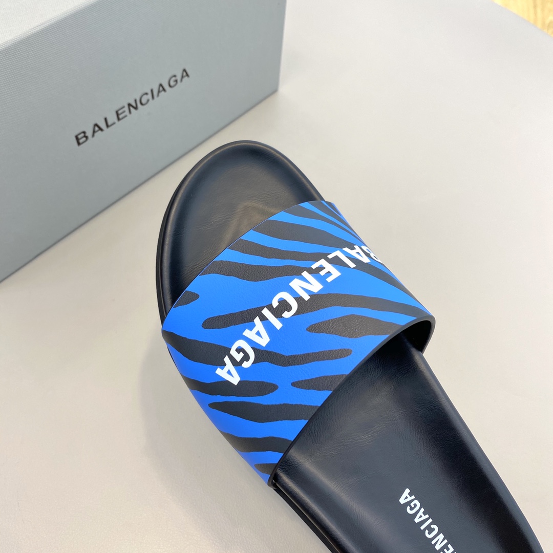 Balenciaga Pool Slide Sandal  - EUR FASHION