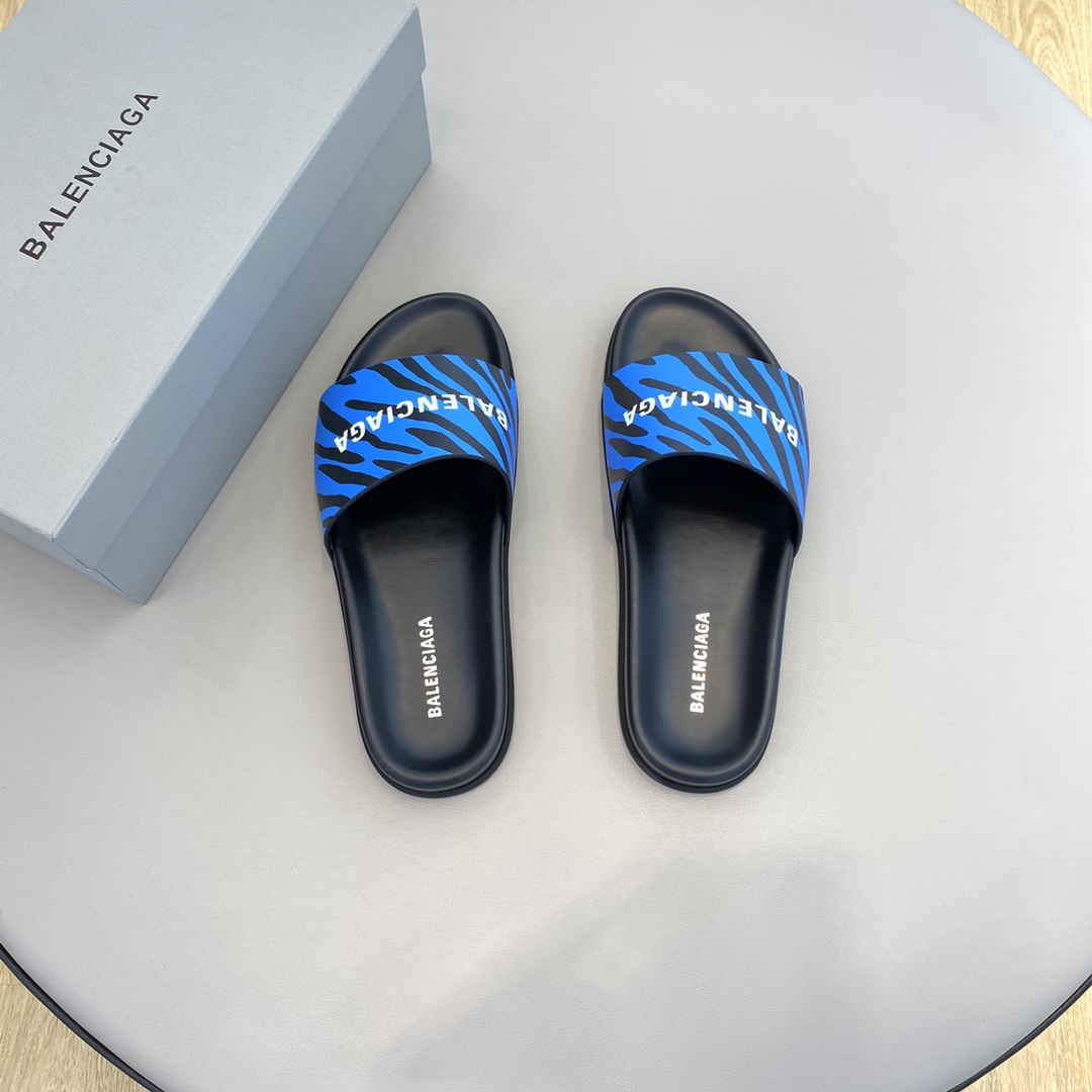 Balenciaga Pool Slide Sandal  - EUR FASHION