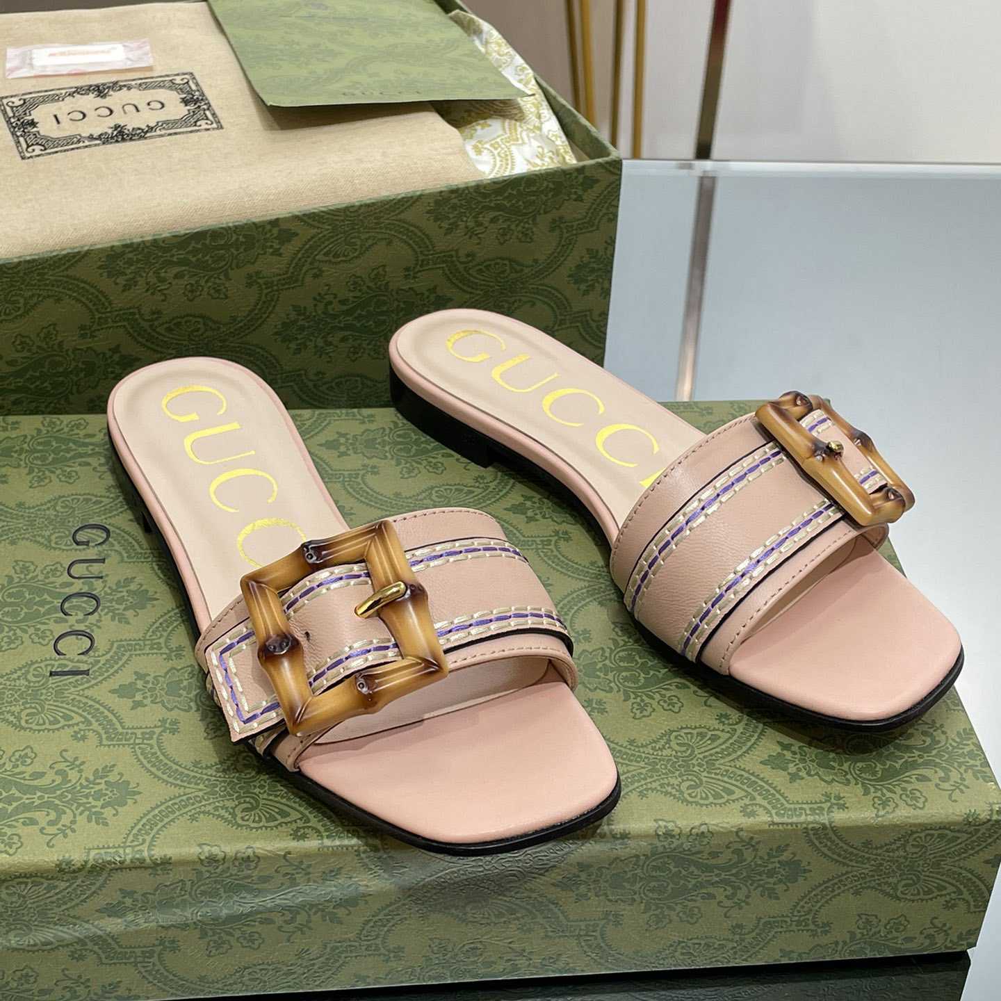 Gucci Women's Slide Sandal With Bamboo Buckle - EUR FASHION