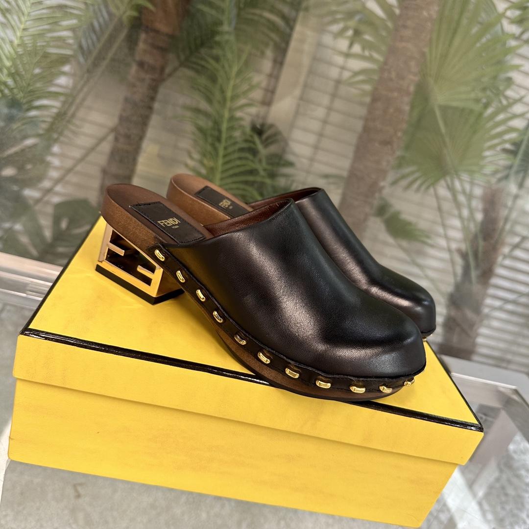 Fendi Baguette Show Black Leather Medium-heel Clogs - EUR FASHION