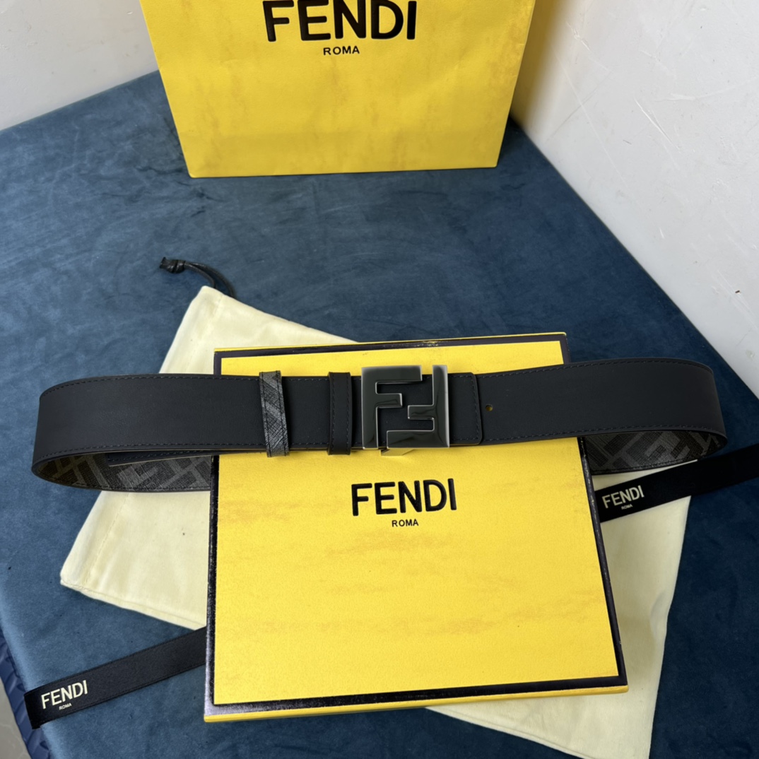 Fendi Reversible Black Leather Belt  - EUR FASHION