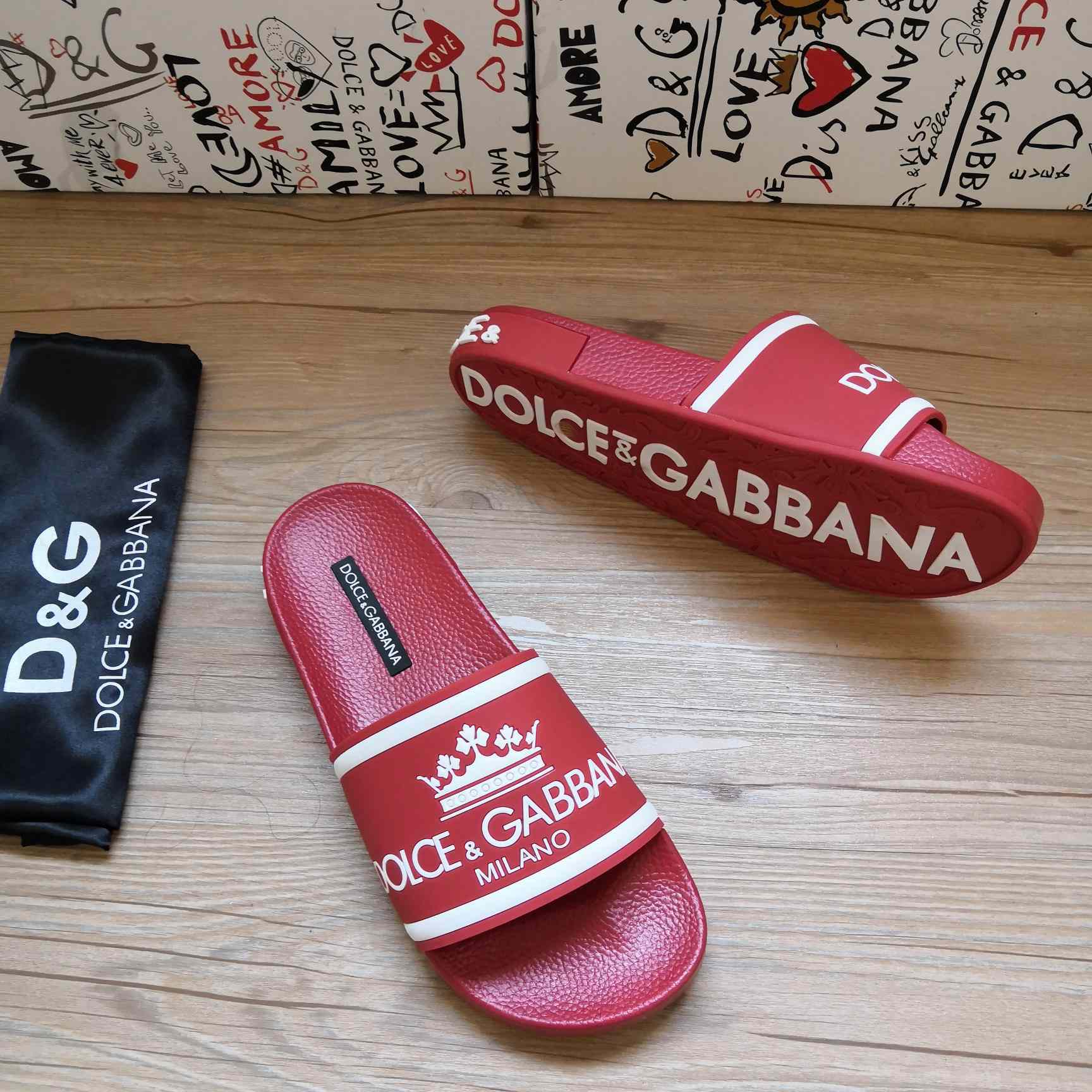 Dolce & Gabbana Logo Slides - EUR FASHION