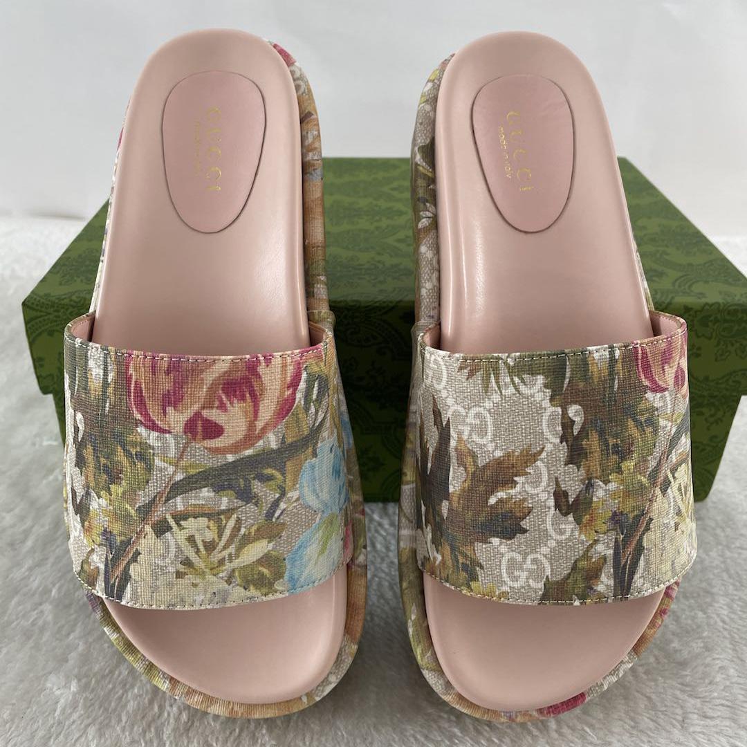 Gucci Women's GG Flora Slide Sandal - EUR FASHION