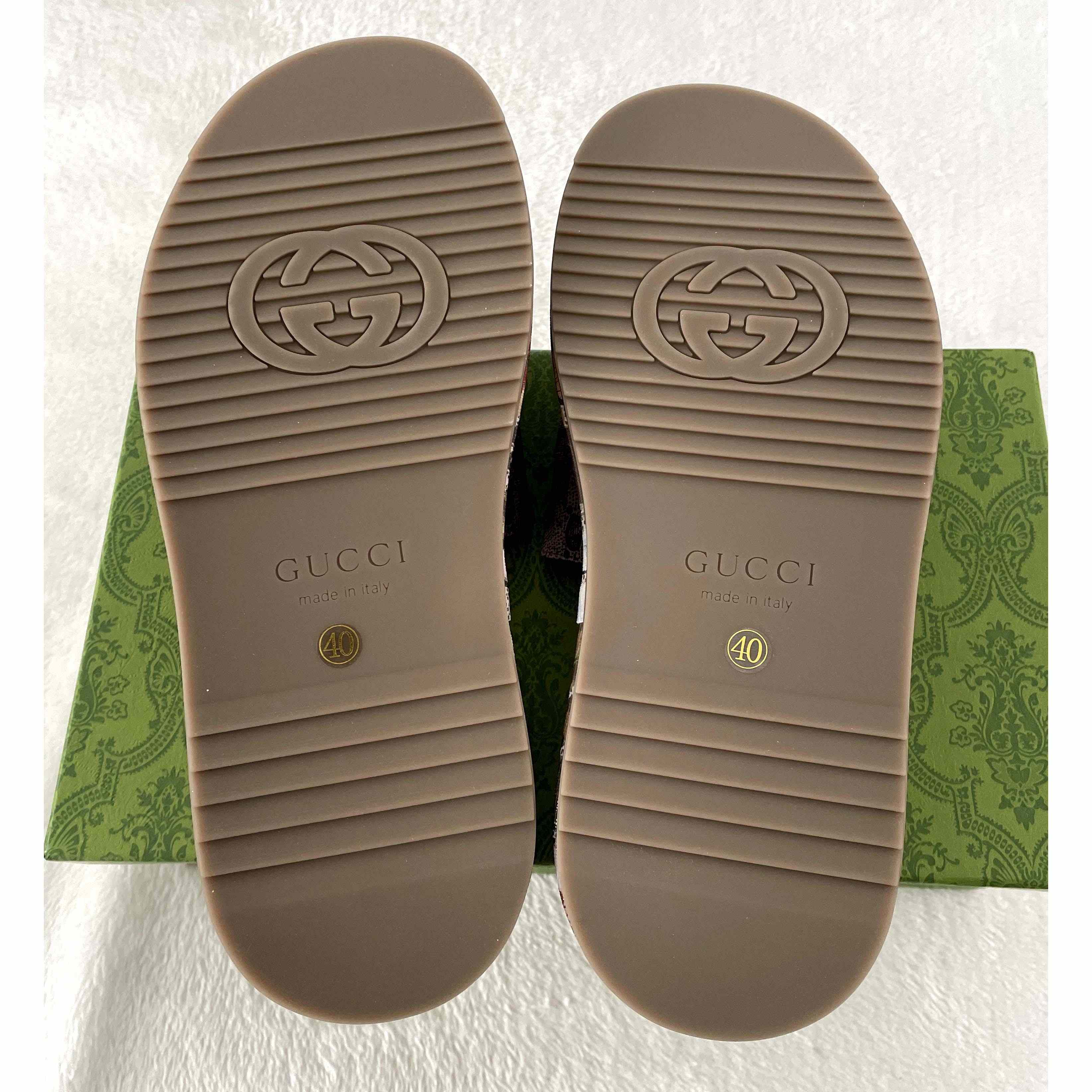 Gucci Women's Flora Sandal - EUR FASHION