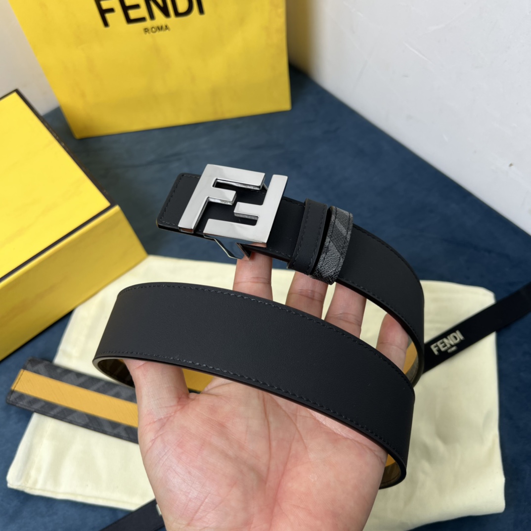 Fendi Reversible Black Leather Belt  - EUR FASHION