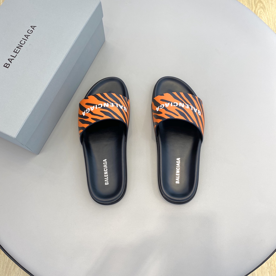 Balenciaga Pool Slide Sandal  - EUR FASHION