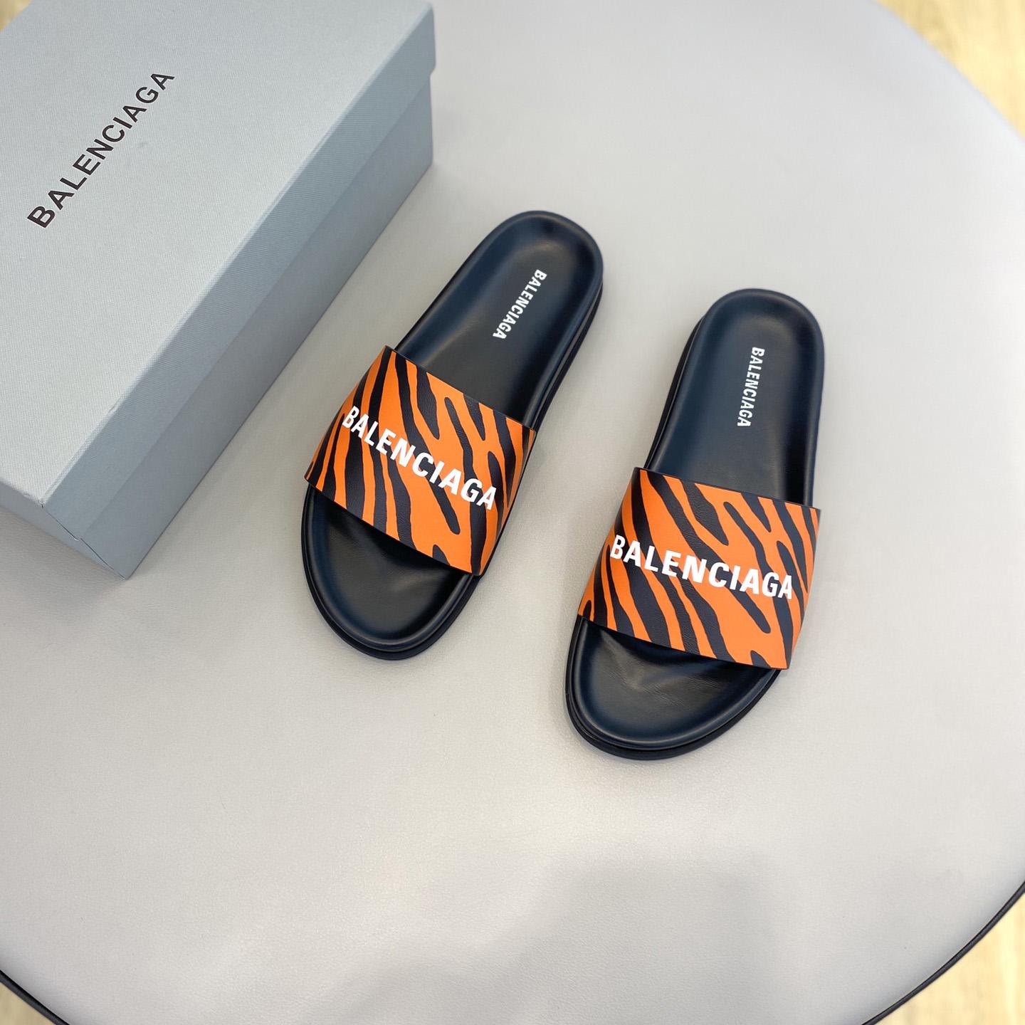 Balenciaga Pool Slide Sandal  - EUR FASHION