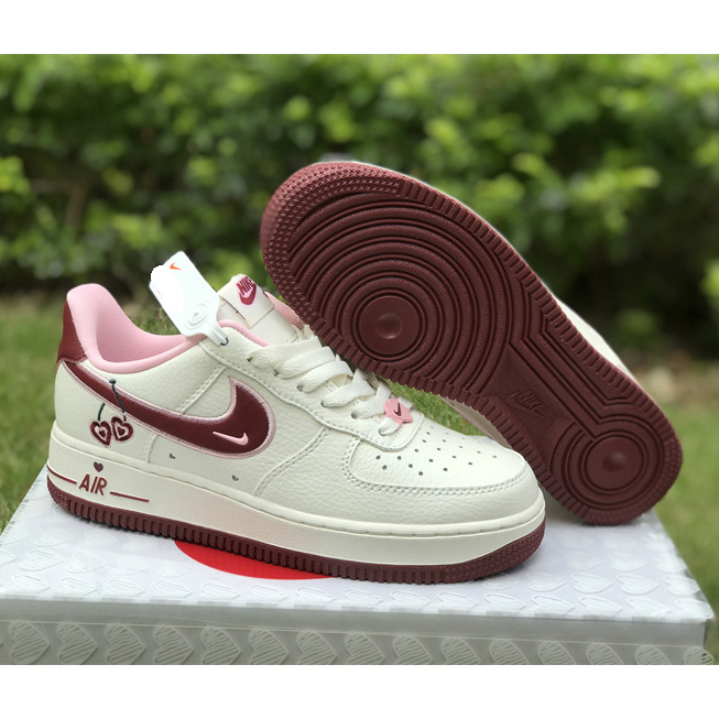 Nike Air Force 1 Low 07 LX 