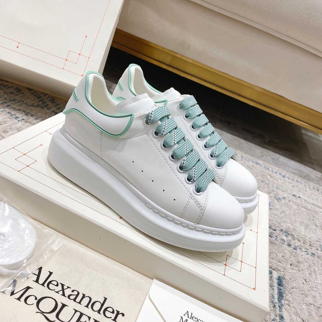 Alexander Mqueen Oversized Sneaker In White - EUR FASHION