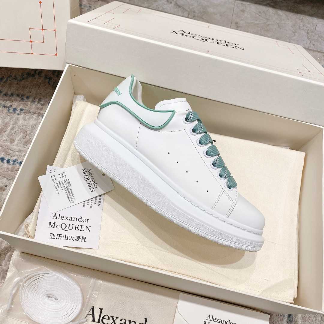 Alexander Mqueen Oversized Sneaker In White - EUR FASHION