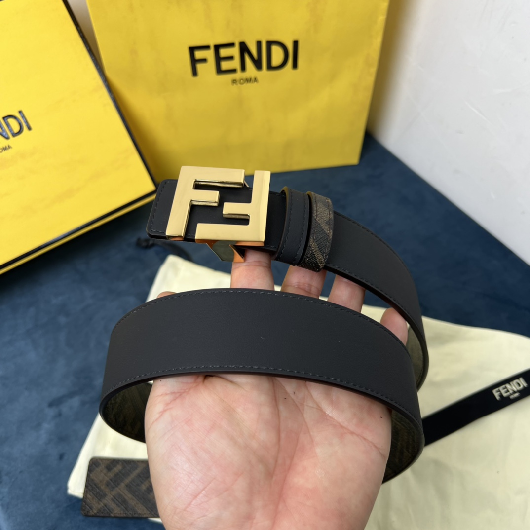 Fendi Reversible Black Leather Belt  - EUR FASHION