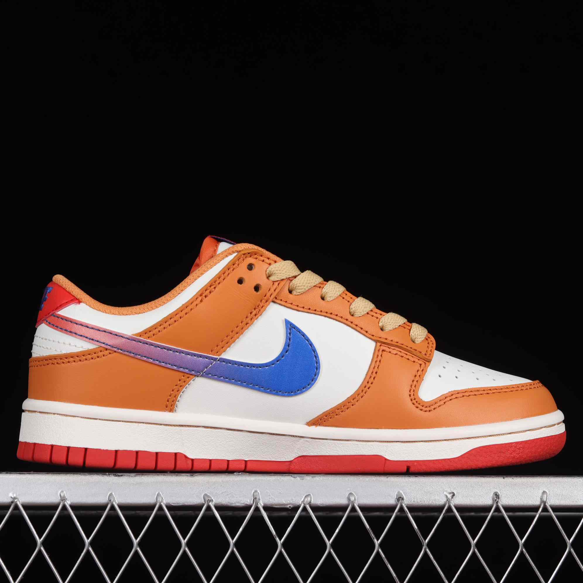 Nike SB Dunk Low "Hot Curry" Sneakers           DH9765-101 - EUR FASHION