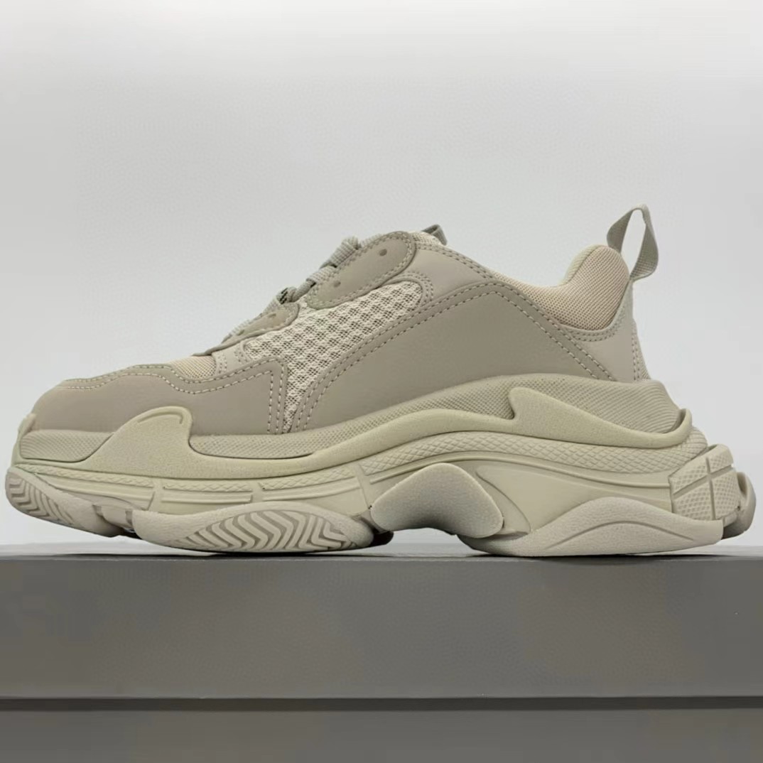 Balenciaga Triple S Sneaker  - EUR FASHION