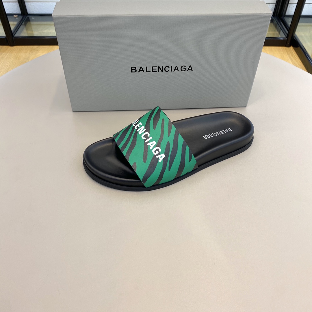 Balenciaga Pool Slide Sandal  - EUR FASHION