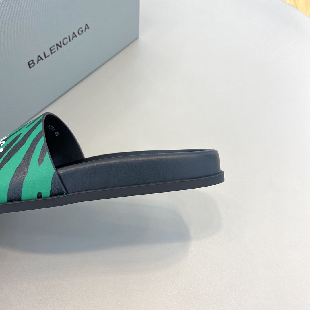 Balenciaga Pool Slide Sandal  - EUR FASHION