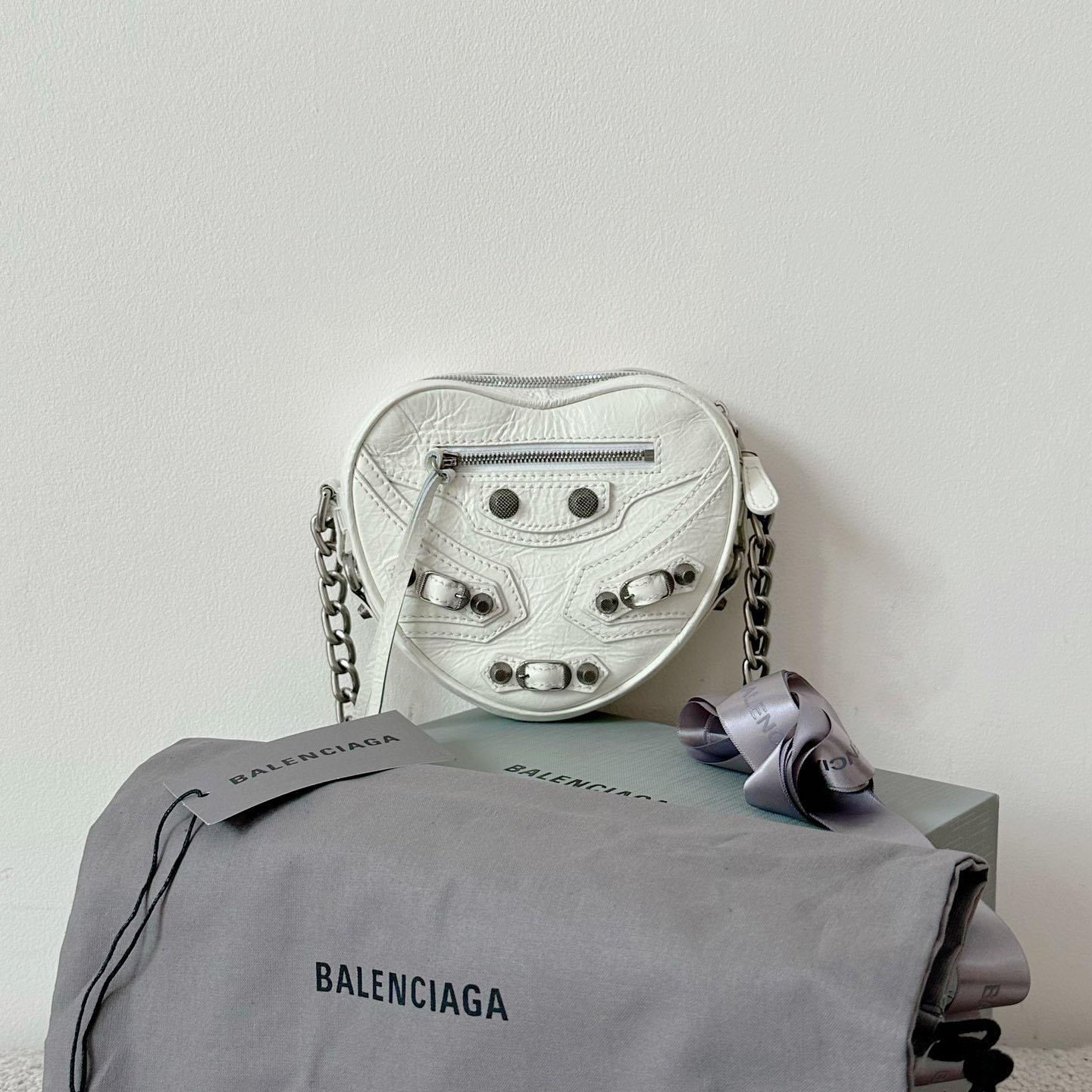 Balenciaga Le Cagole Heart Mini Bag In Optic White (16-12.7-4.5cm) - EUR FASHION